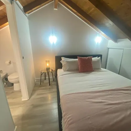 Saldanha - 2x T2 Duplex Apartamento *