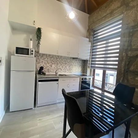 Saldanha - 2x T2 Duplex Apartamento Oporto