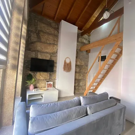 Saldanha - 2x T2 Duplex Apartment Porto