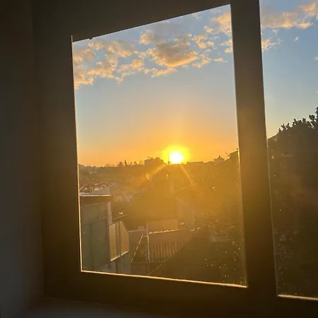 Spacious Porto Duplex With 4 Bedrooms And 4 Bathrooms For 8 Guests Apartamento